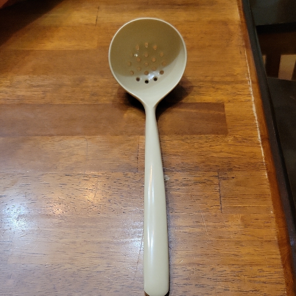 Vintage Copco Melamine Cream Colored Ladel Strainer